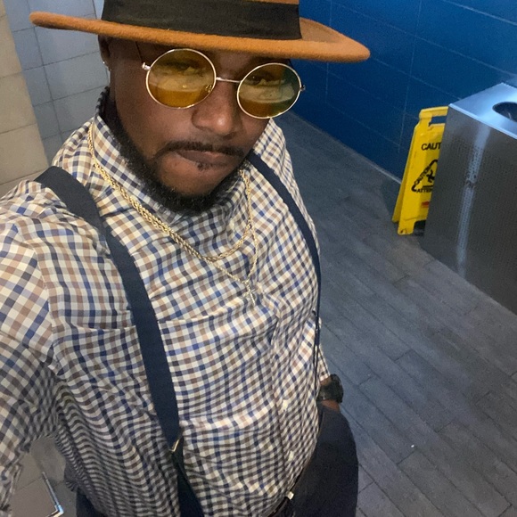 Meet your Posher, Christopher - Picture 1 of 1